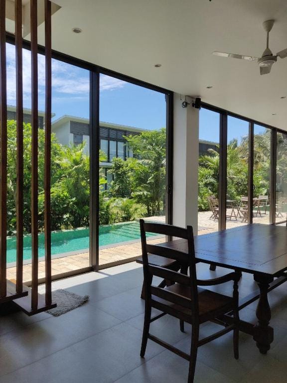 Sun Contemporary private pool villa in North Goa Villa in Candolim