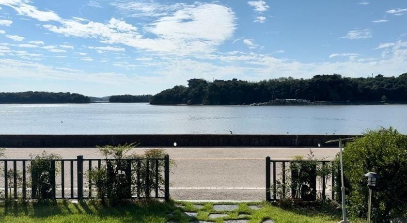 Daeboodo Prince Pension Bed and Breakfast in Gyeonggi-do