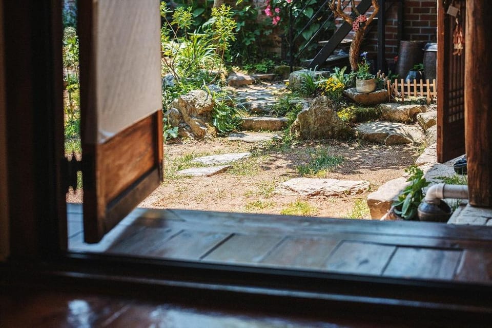 Jeonju Hanokmaeul Eosahwa (Korea Quality) Bed and Breakfast in South Korea