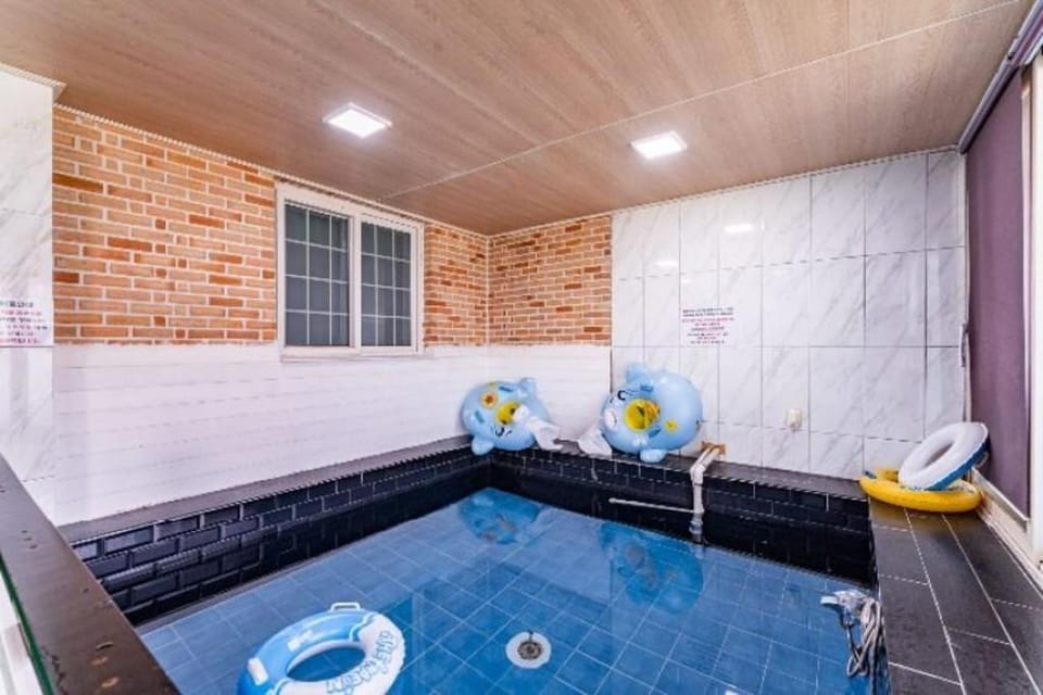 Taean La Luna Spa Pension Bed and Breakfast in South Korea
