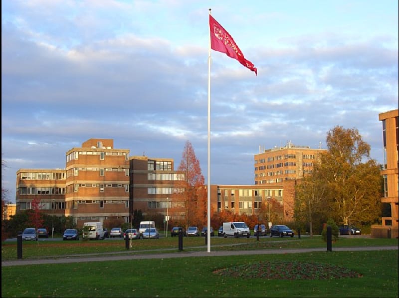Executive Central Self Contained Flat by CozyNest Apartment in Reading