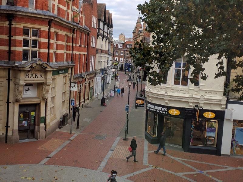 Executive Central Self Contained Flat by CozyNest Apartment in Reading