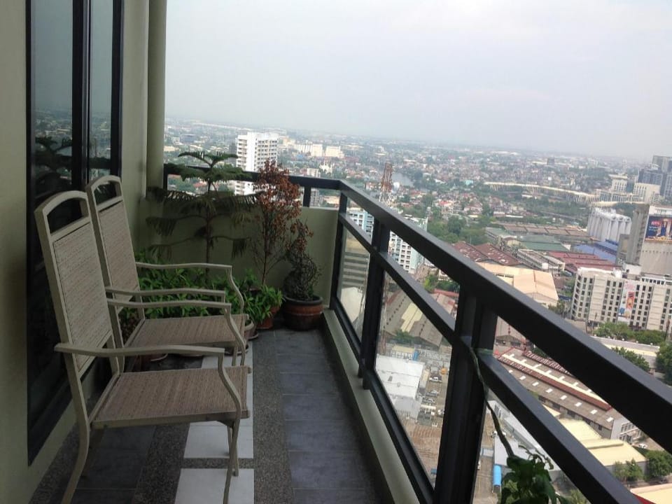 Resort Facilities Property with Stunning View  Apartment in Mandaluyong