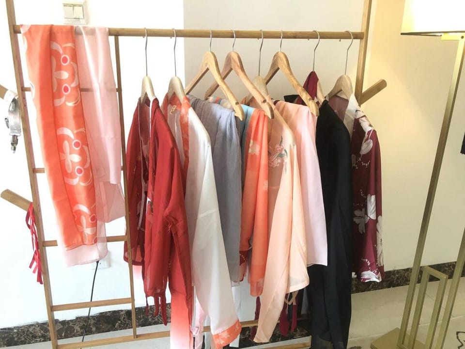 T【唐梦】嘉洲广场/金铂天地/汉服文化/落地窗/干净卫生/巨幕投影 Apartment in Guangzhou