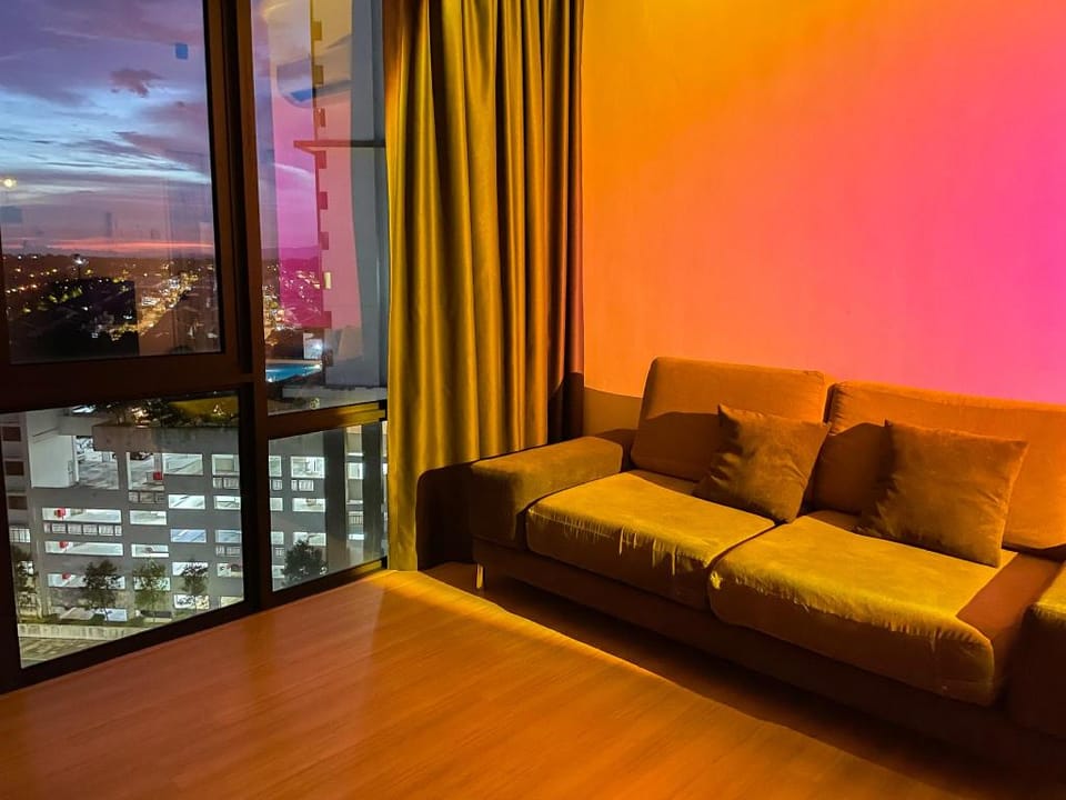Cube8Teens Sunset Suite by Nest Home【NETFLIX】 Apartment in Johor Bahru