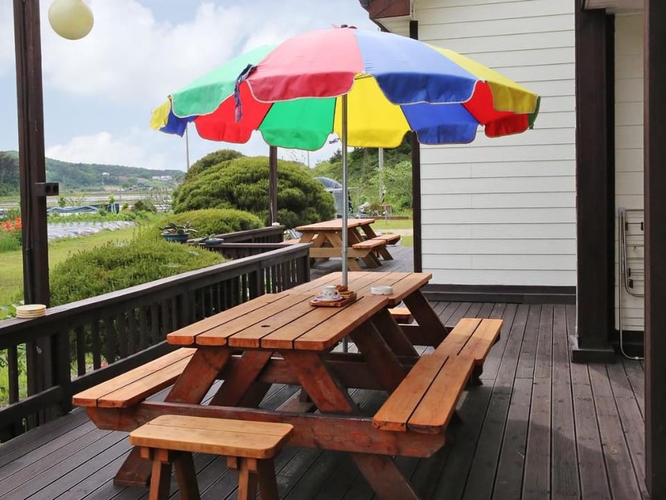 Anmyeondo Chingunae Pension Bed and Breakfast in South Korea