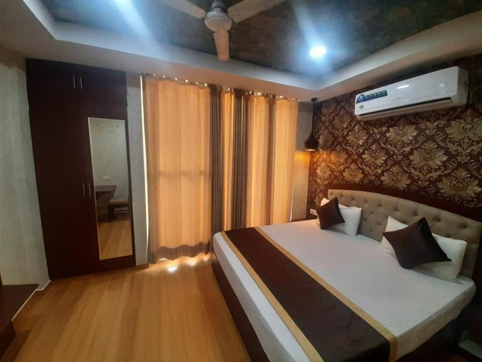 Royal Top Luxury Studio Apartment Apartment in Punjab, India