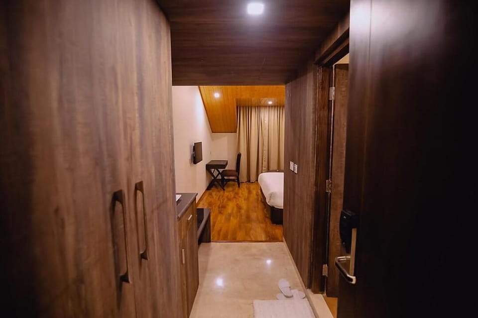 THE AZARA Hotel in India
