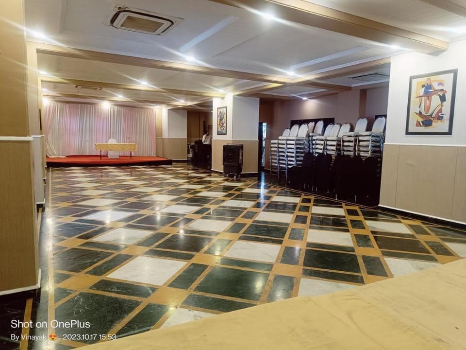 Aron Resort Lonavala Near Old Mumbai Pune Highway Hotel in Lonavla