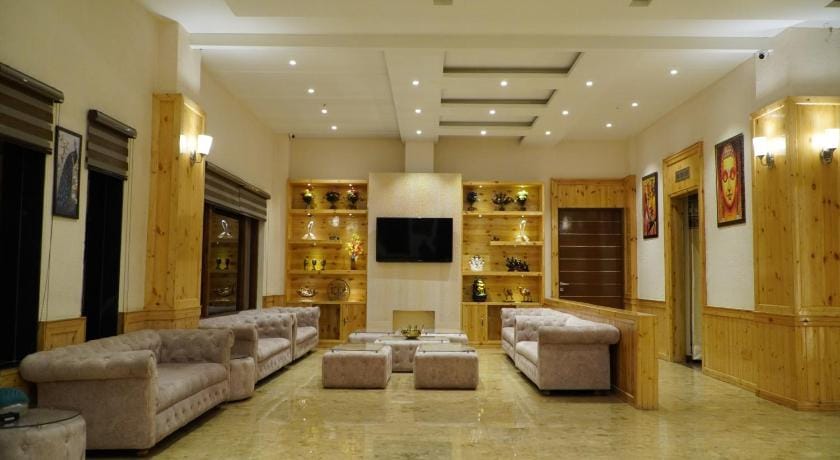 The Jungle Mountain Retreat Hotel in Himachal Pradesh