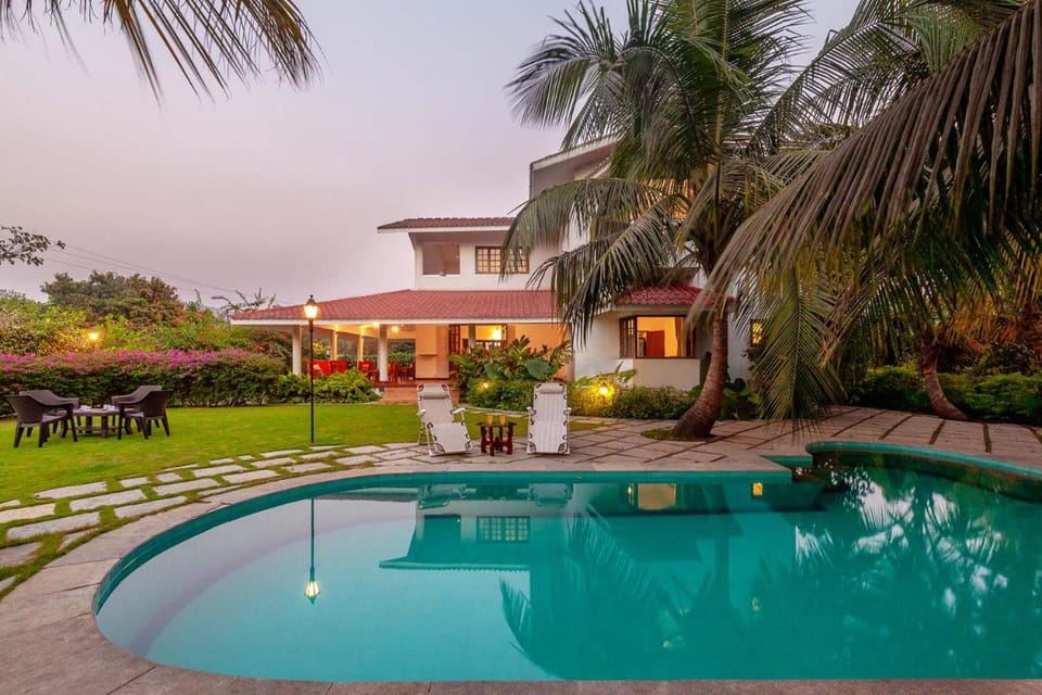 StayVista at Boho Banyan with Pvt Pool & Garden Villa in Maharashtra