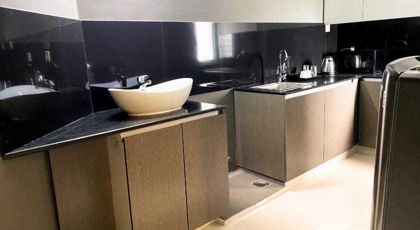 Transit Suites by GrandWest Apartment in Kochi
