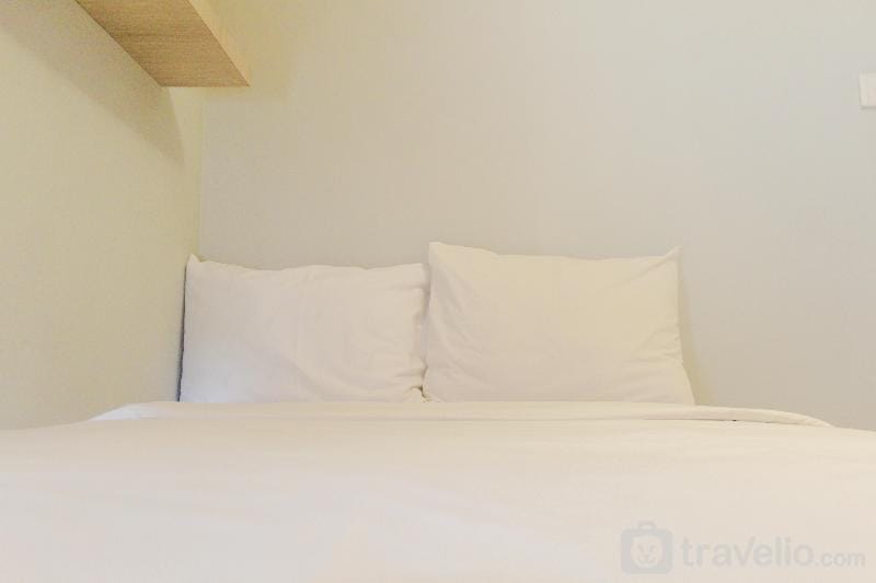 Fresh and Bright Studio Nifarro Park By Travelio Apartment in South Jakarta City