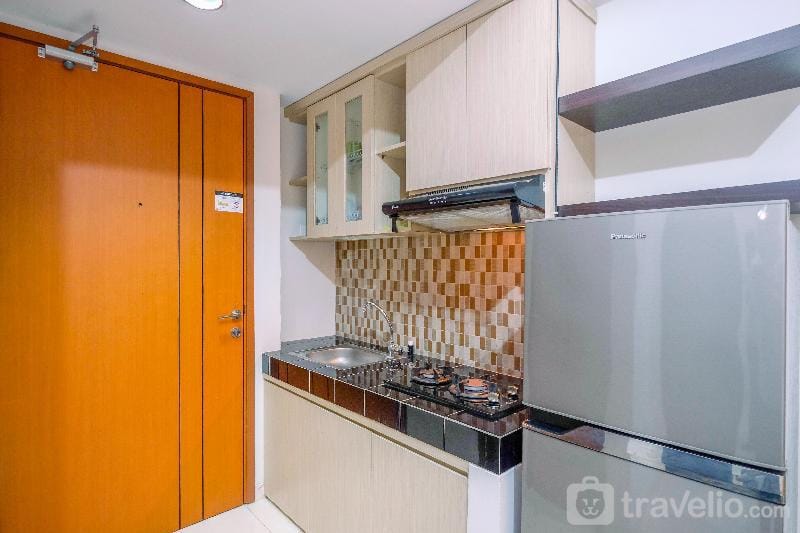 Warm Cozy Studio Margonda Residence 5 By Travelio Apartment in West Java