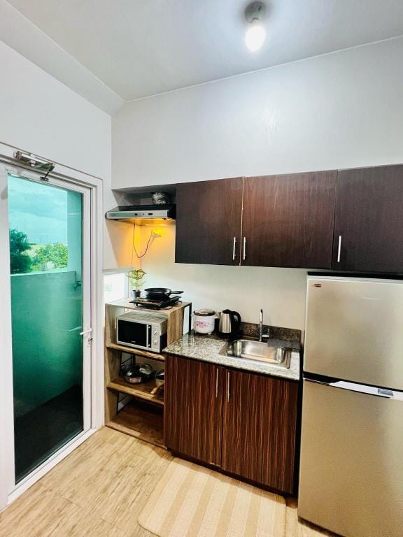 Sweet Home with WiFi and Netflix Vacation rental in Muntinlupa