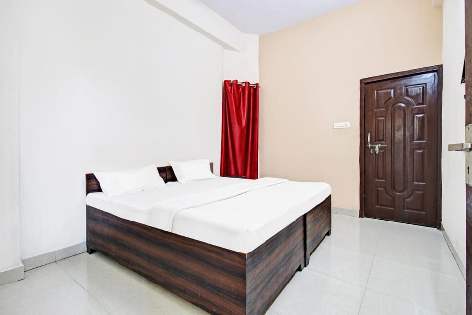 Hotel O JR Hotel Hotel in Lucknow