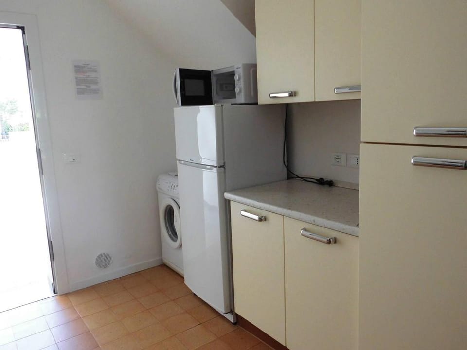 Beautiful Villa For 6 People - Tv - Ac Villa in Porto Santa Margherita