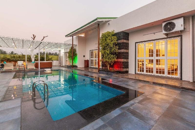 StayVista at Villa Cobblestone Vacation rental in Maharashtra