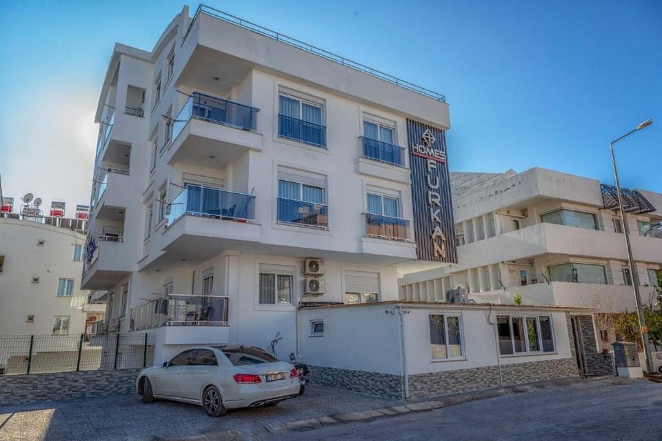 KONYAALTI  beach,Shopping centers and more 2+1 -10 Apartment in Antalya