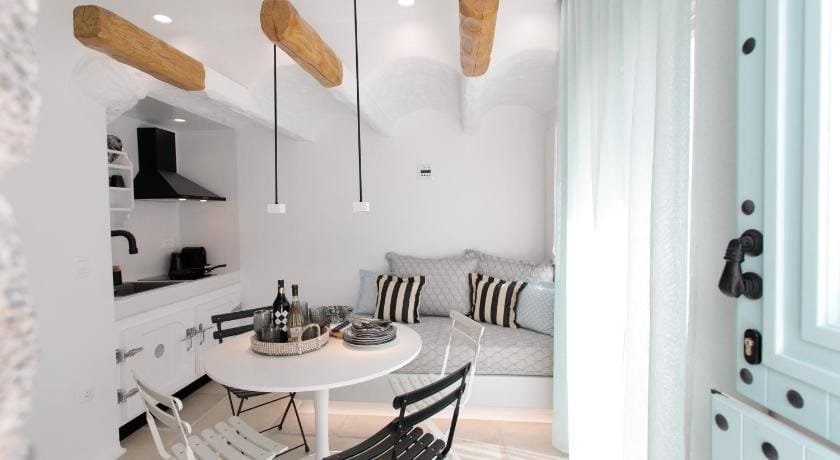 Majo Suites Apartment hotel in Naxos, Naxos and Lesser Cyclades, Greece