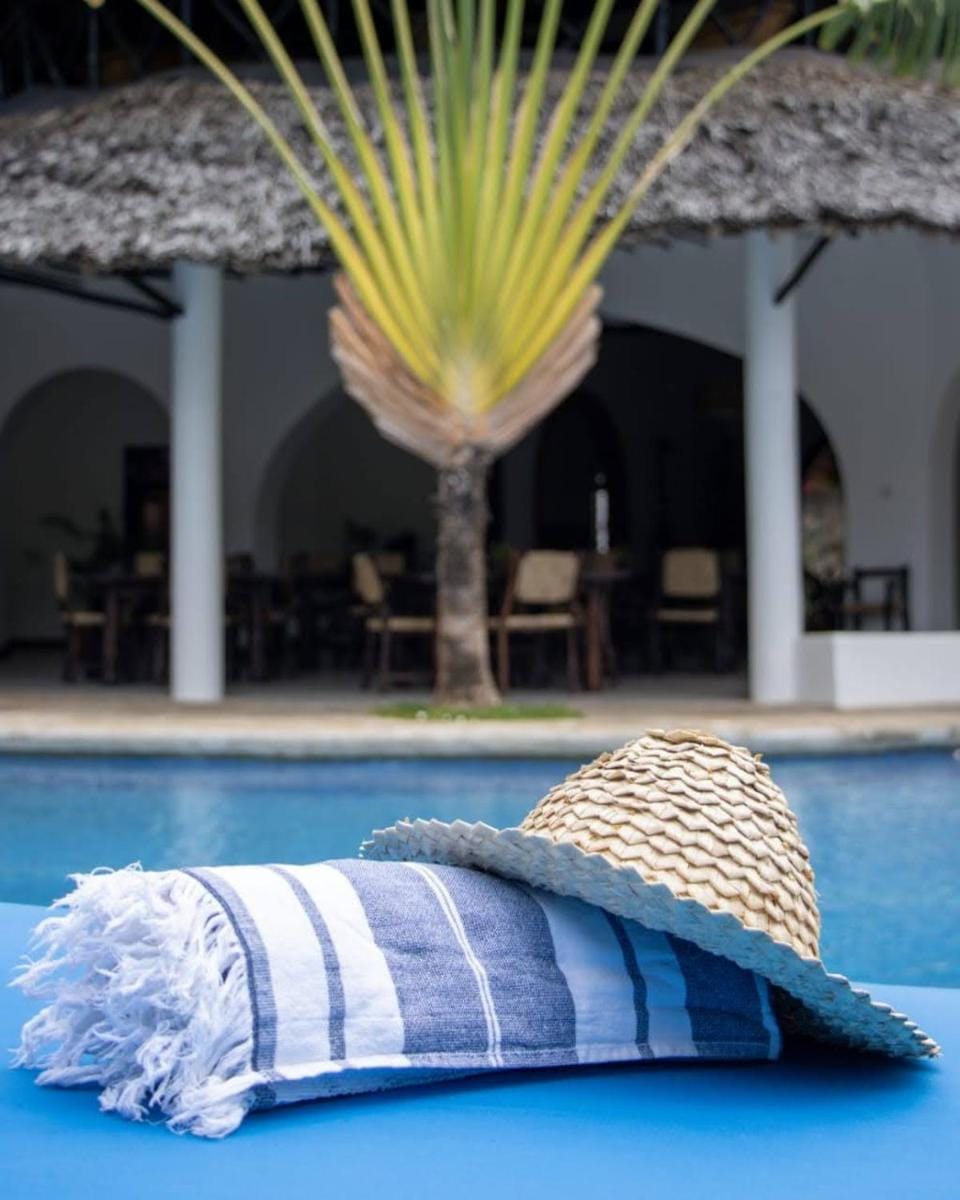 Zarafa House Bed and Breakfast in Diani Beach