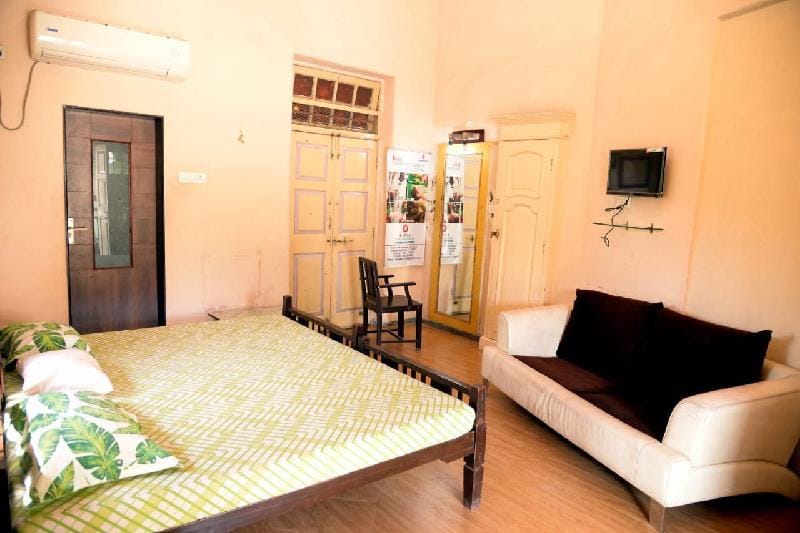 Nashik Road Houses Vacation rental in Maharashtra