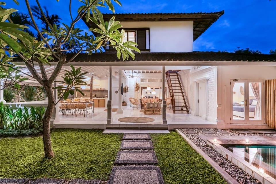 Villa London (4 BDR), Quiet, Pool, Prime Location Villa in Kuta