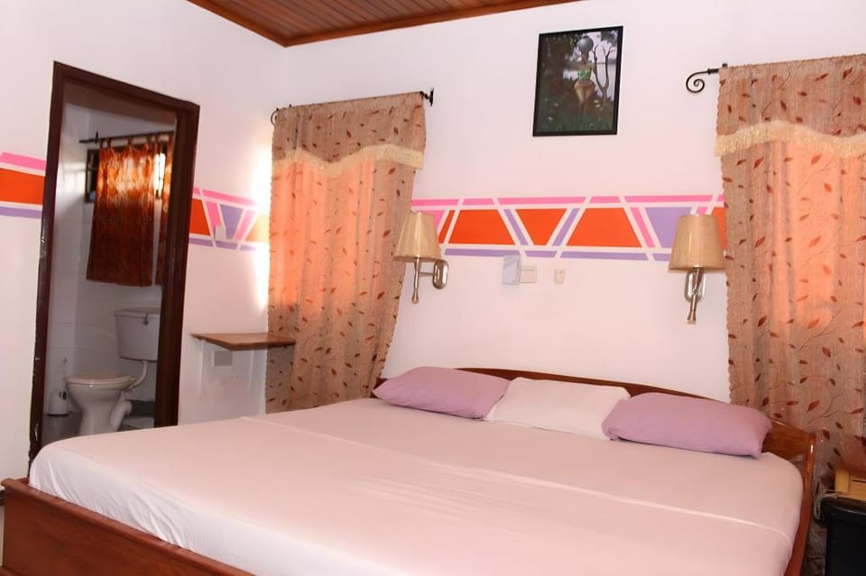 Joh Ann Western Guest House Hotel in Accra