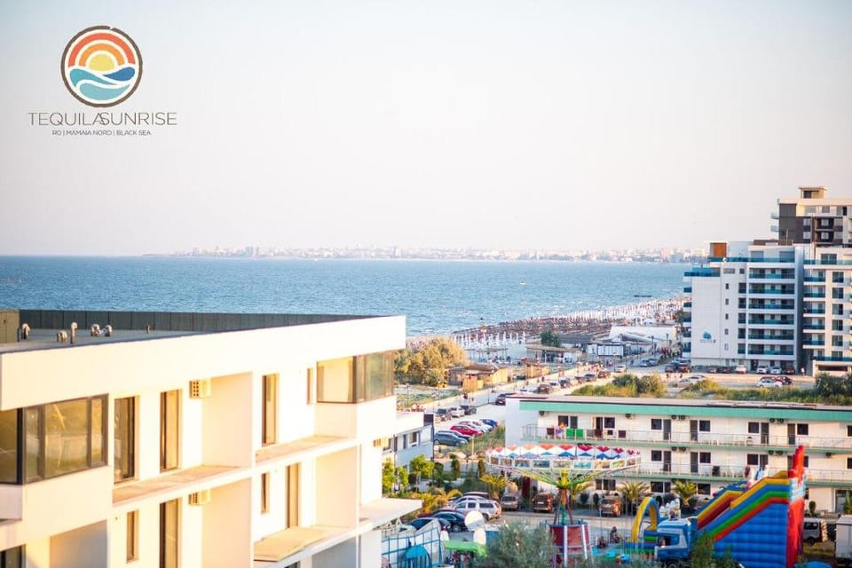 Tequila Aparts | Sunrise - apartament cu terasa Vacation rental in Constanța County