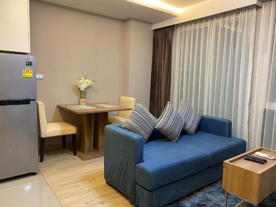 Breezy Condo Sukhumvit 13 Apartment in Bangkok