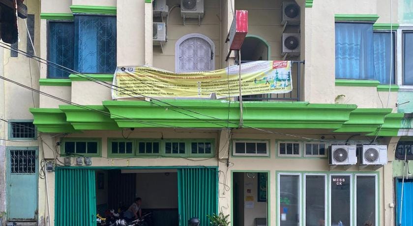 CK Homestay Syariah near Lippo Plaza Jambi Mitra RedDoorz Vacation rental in Indonesia