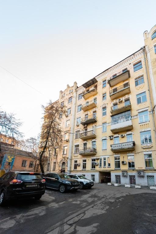 Хостел Muzeyny Apartment in Kiev City - Kyiv