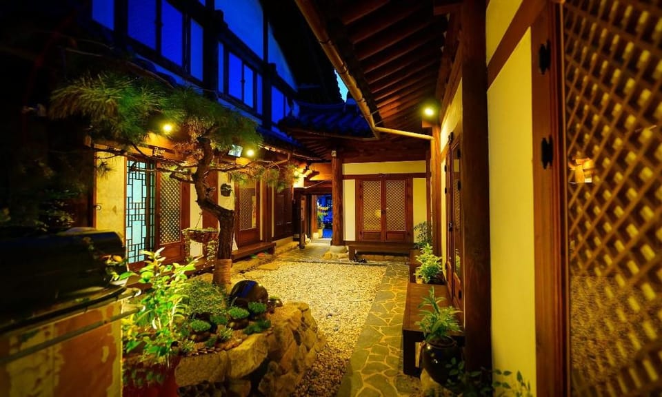 Jeonju Hanok Gotek Agbae Bed and Breakfast in South Korea