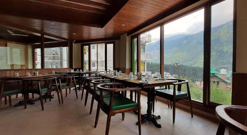 Mastiff Xanadu Hotel in Manali