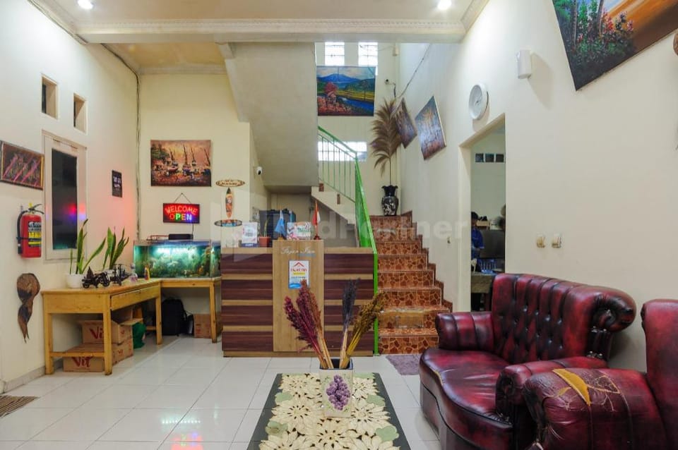 Fajar Inn Mitra RedDoorz Hotel in West Java
