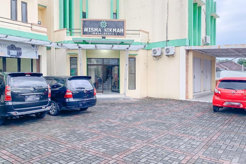 Urbanview Hotel Hikmah Syariah Majalengka Hotel in West Java