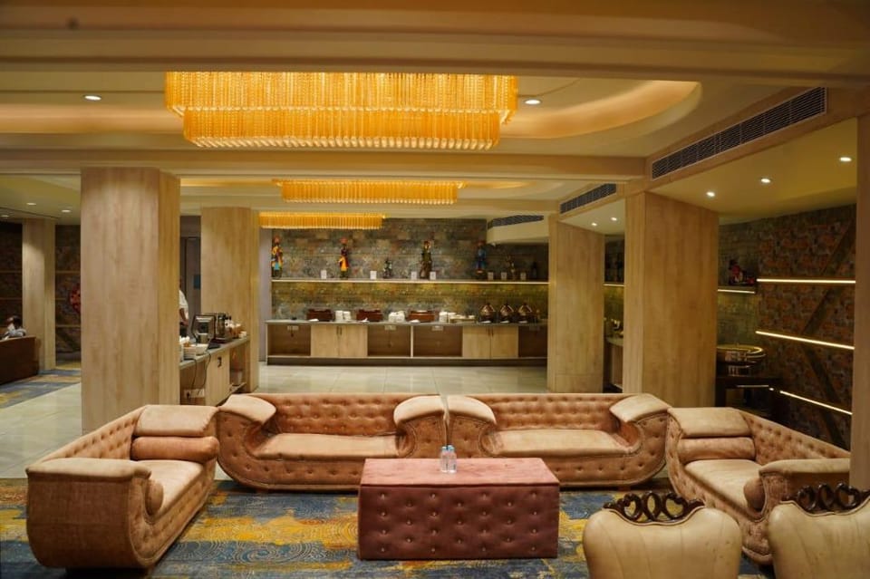 CHINMAY RESORT & HOTEL Hotel in Lucknow