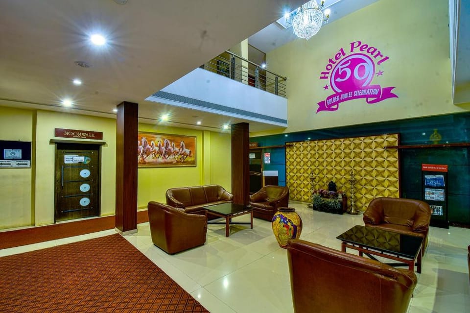 HOTEL PEARL, Kolhapur Hotel in Karnataka