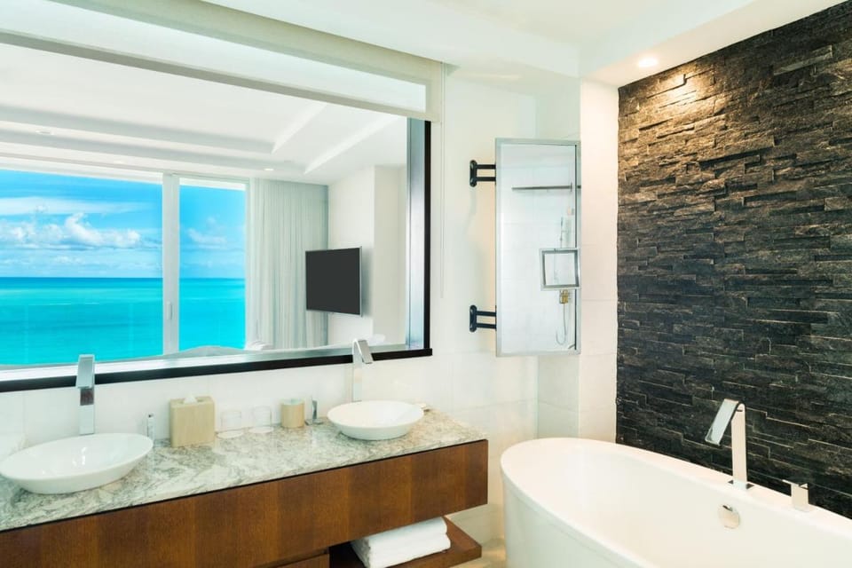 The Ritz-Carlton Residences, Turks & Caicos Resort in Grace Bay