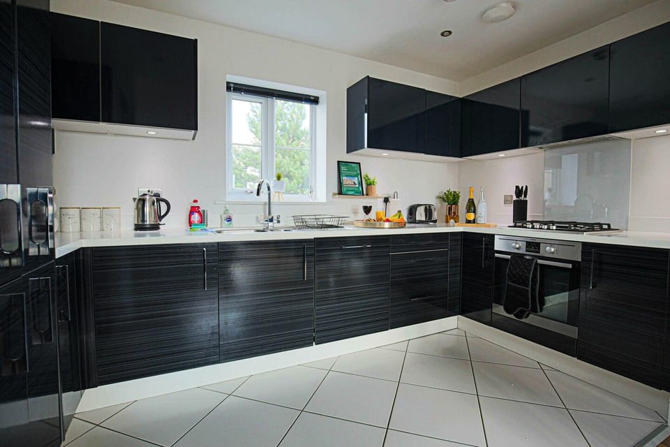 Rowditch Apartment by Yoko Property Apartment in Aylesbury Vale