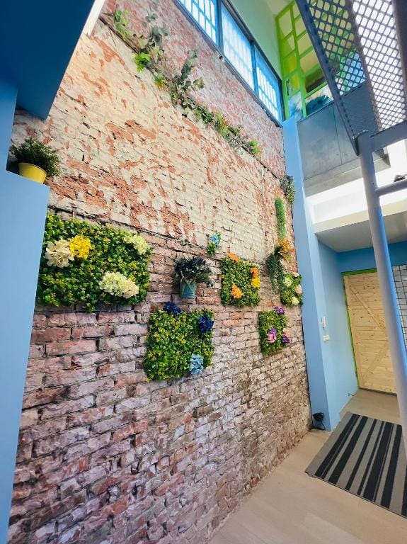 Iron Shop - Fuqian Bed and Breakfast in Kaohsiung