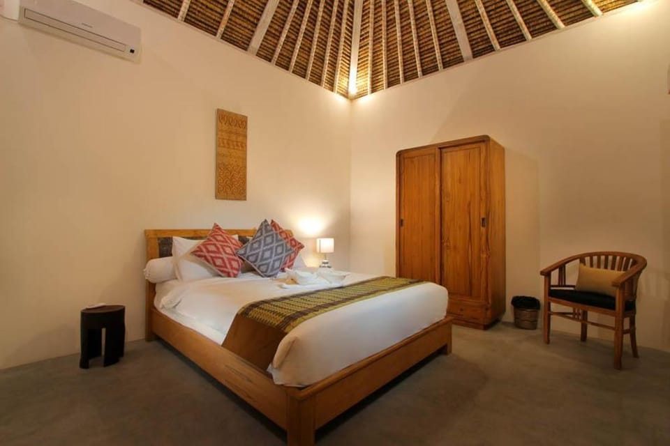 Renovated Villa Aksara Oberoi, 700m to Beach Villa in Kuta