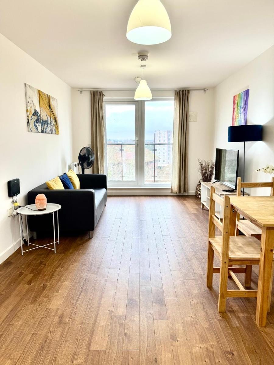 VIPAbodes at The Nankeville Woking Apartment in England