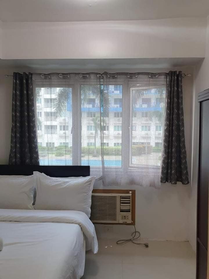 Vangie's Place at SEA RESIDENCES Hotel in Pasay