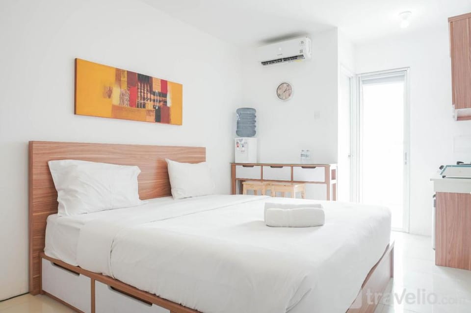 Comfort Studio Room at Bassura City By Travelio Apartment in Jakarta