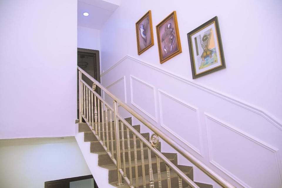 Exotic 5-Bedroom DnD Sweet Home Apartment, Ph Apartment in Nigeria