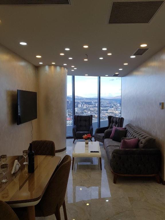 King David Tbilisi,Fully Furnished OneBedroom 200B Vacation rental in Tbilisi, Georgia
