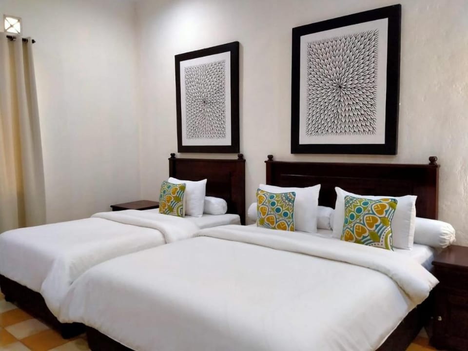 Rumah Poppy Dharsono Guest House Hotel in West Java