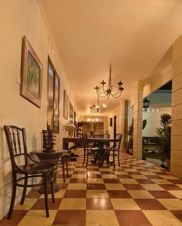 Rumah Poppy Dharsono Guest House Hotel in West Java