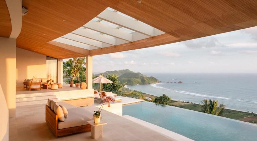 Tampah Hills Resort in West Praya